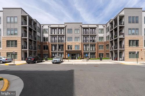 406a-1669 Bandit Loop, RESTON, VA, 20190-4886 | Card Image