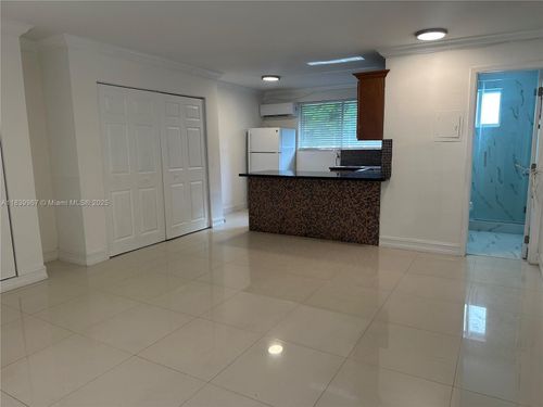 apt-26-3071 Sw 27th Ave, Miami, FL, 33133-4675 | Card Image