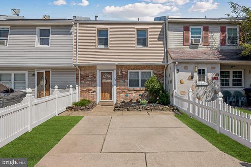 54 Colonial Sq, LINDENWOLD, NJ, 08021-1301 | Card Image