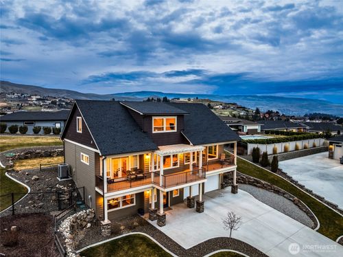 852 Sage Crest Dr, Wenatchee, WA, 98801-9196 | Card Image