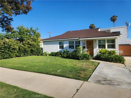 17512 Lanark St, Northridge, CA, 91325-4317 | Card Image