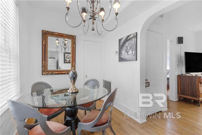Dining Area | Image 9