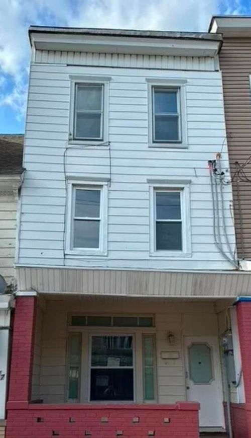 215 W Coal Street, Shenandoah Boro, PA, 17976 | Card Image