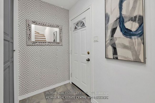 54 Archdekin Dr, House attached with 4 bedrooms, 3 bathrooms and 3 parking in Brampton ON | Image 8