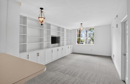 121-630 S Sapodilla Ave, West Palm Beach, FL, 33401-4178 | Card Image