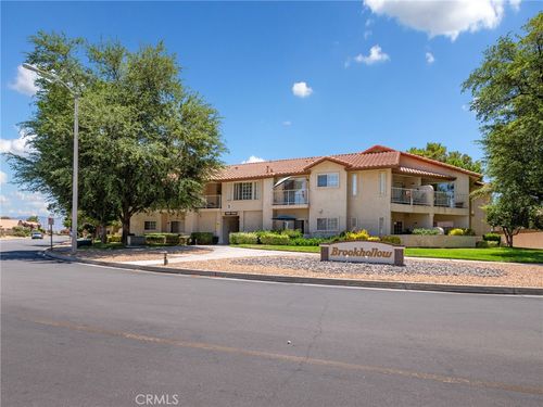 19193 Palo Verde Dr, Apple Valley, CA, 92308-8977 | Card Image