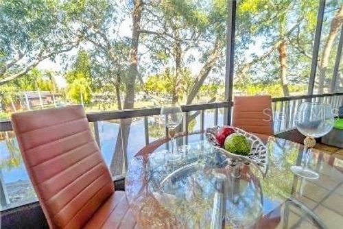 c209-9205 Tudor Dr, TAMPA, FL, 33615-3775 | Card Image