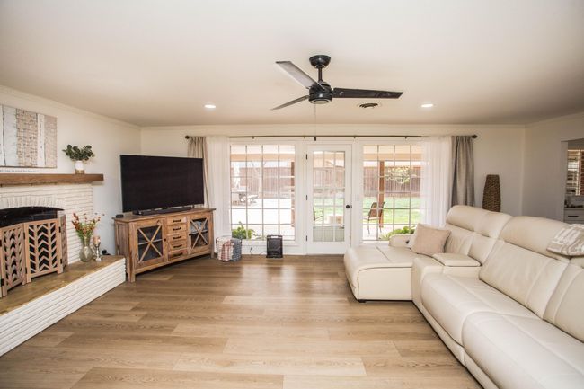 105 Cherry Ln, House other with 3 bedrooms, 3 bathrooms and null parking in Lamesa TX | Image 7