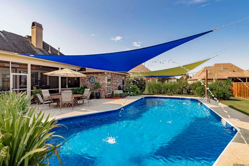 22330 Fairway View Dr, Zachary, LA, 70791-6136 | Card Image