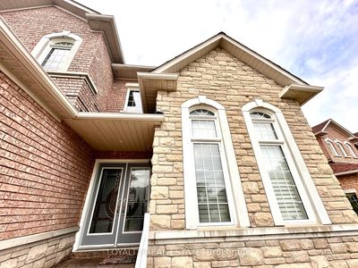 22 Treeline Crt, House other with 4 bedrooms, 6 bathrooms and 6 parking in Markham ON | Image 3