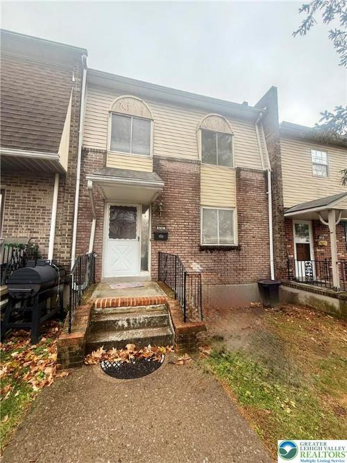 630 Greene Ct, Fountain Hill, PA, 18015-4424 | Card Image