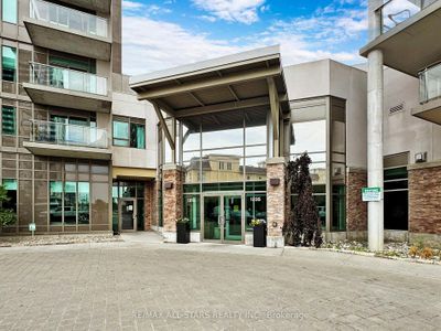 LPH05 - 1215 Bayly St, Condo with 2 bedrooms, 2 bathrooms and 1 parking in Pickering ON | Image 2