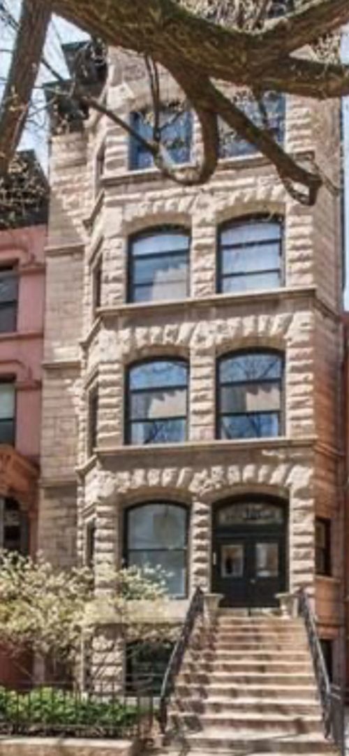 3f-818 N Dearborn St, Chicago, IL, 60610-7379 | Card Image