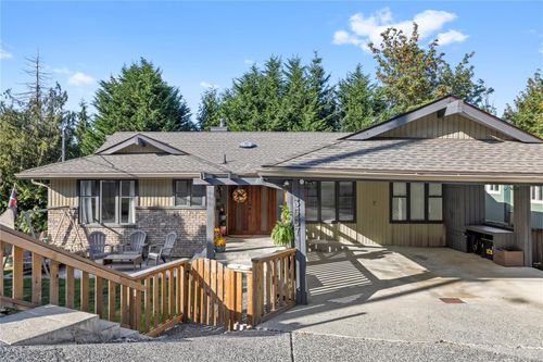 3557 Fairview Dr, Nanaimo, BC, V9T4R5 | Card Image