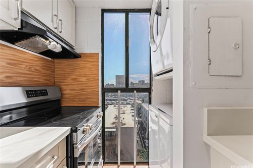apt-909-1415 Liholiho St, Honolulu, HI, 96822-4143 | Card Image