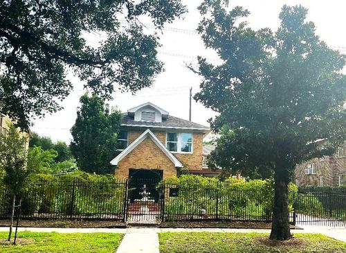 2417 Blodgett St, Houston, TX, 77004-5237 | Card Image