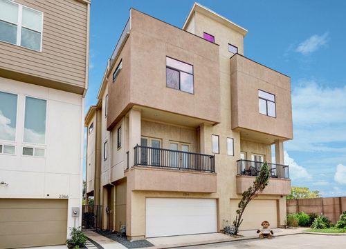 2364 Sperber Ln, Houston, TX, 77003-1553 | Card Image