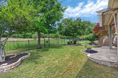 327 Fieldstone Dr, Georgetown, TX, 78633-5259 | Card Image