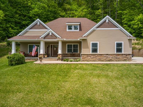 290 Jenna Dr, Newark, OH, 43055-8037 | Card Image