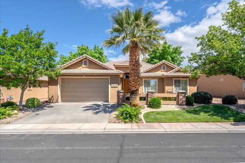 3862 Mitchell Dr, Santa Clara, UT, 84765-5645 | Card Image