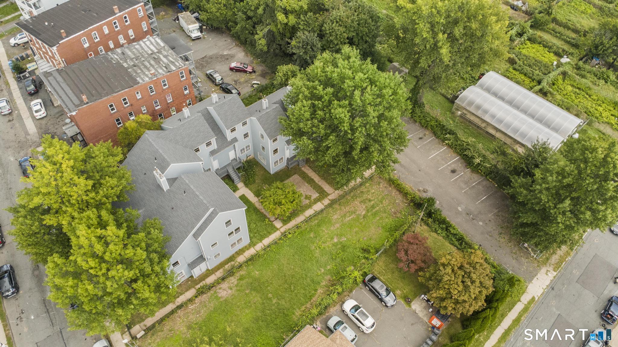 Commercial Lease in Hartford 4