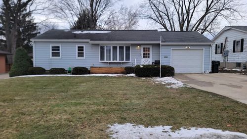 1917 Victory Dr, Cedar Falls, IA, 50613-4652 | Card Image