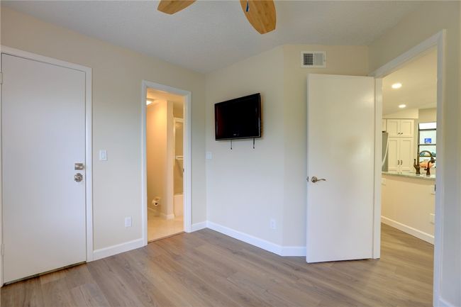 APT-102 - 9612 Riverside Dr, House attached with 2 bedrooms, 2 bathrooms and null parking in Sebastian FL | Image 22