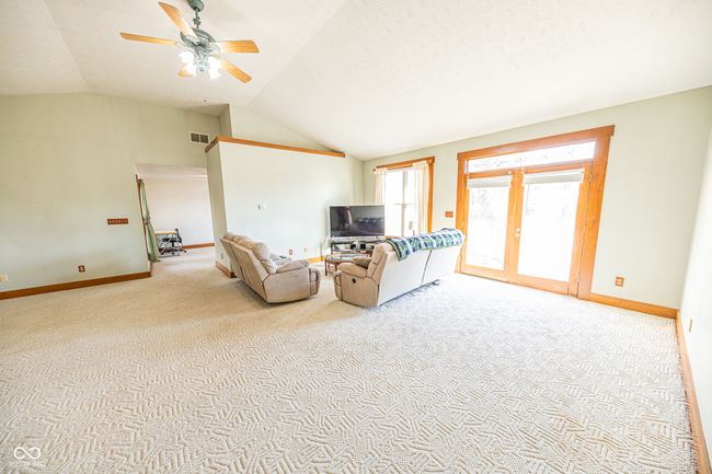 4533 W 600 N, House other with 3 bedrooms, 2 bathrooms and null parking in Fairland IN | Image 4