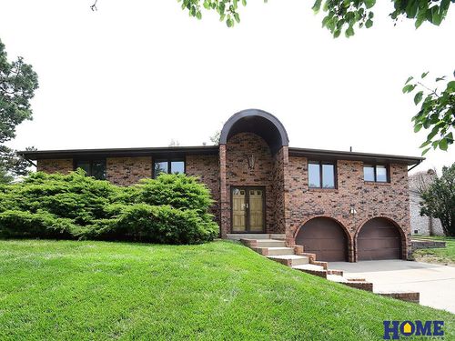 5933 La Salle St, Lincoln, NE, 68516-1456 | Card Image
