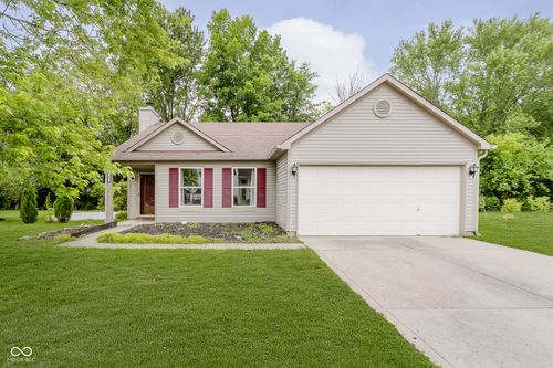 21 Wyndham Dr, Brownsburg, IN, 46112-8201 | Card Image