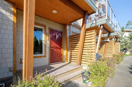 102-605 Gibson St, Tofino, BC, V0R2Z0 | Card Image