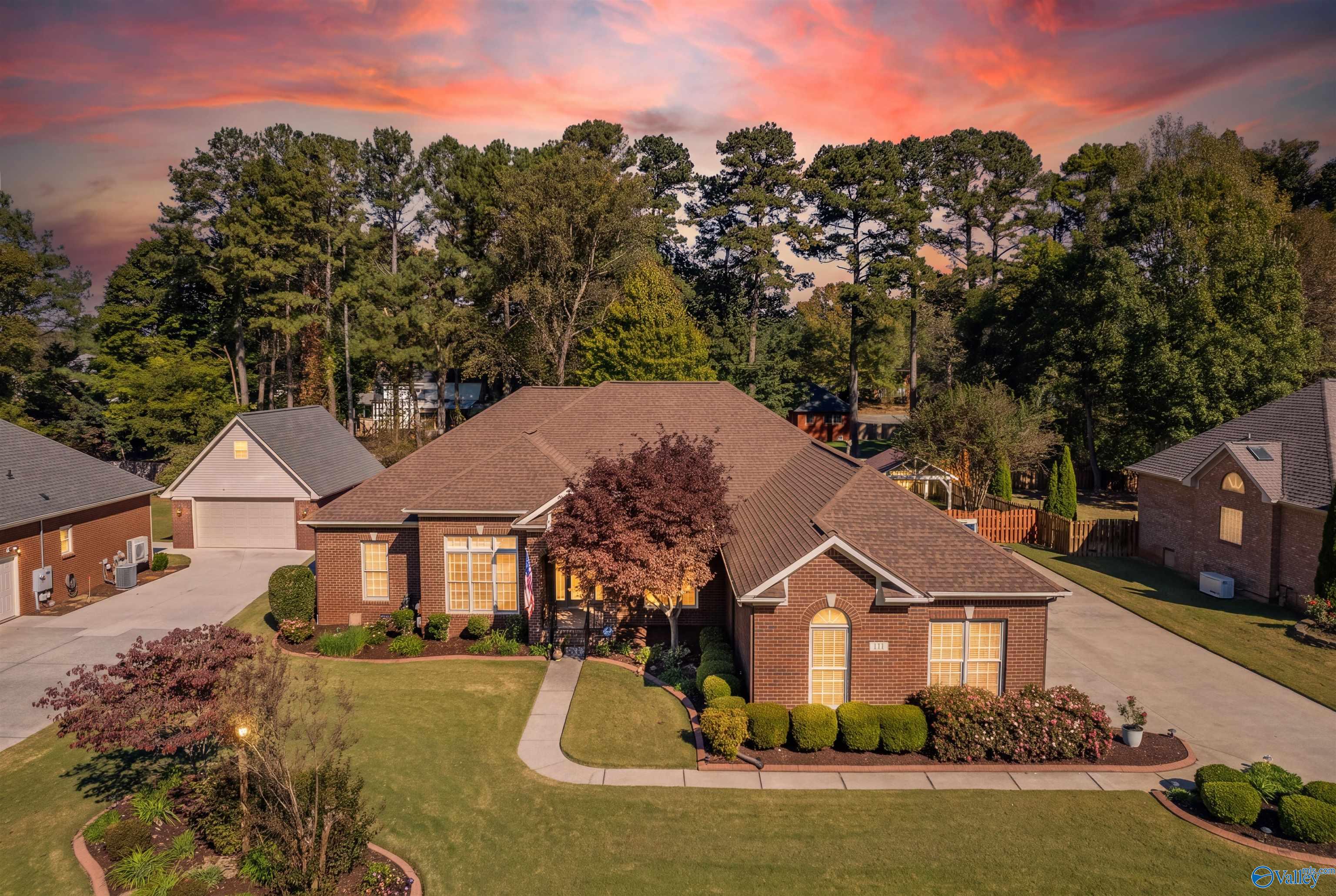 111 Holbrook Dr, For Sale in Huntsville - eXp Realty