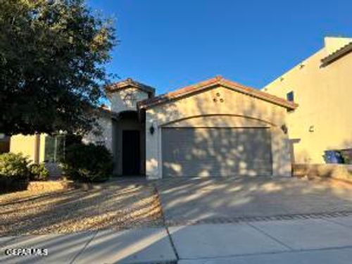 3005 Cedar Crk, El Paso, TX, 79938-5147 | Card Image