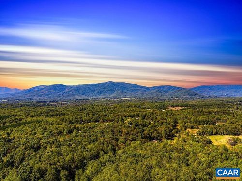 722 Greenfield Mountain Farm, AFTON, VA, 22920-2830 | Card Image