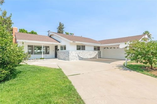 3679 San Rafael Way, Riverside, CA, 92504-3973 | Card Image