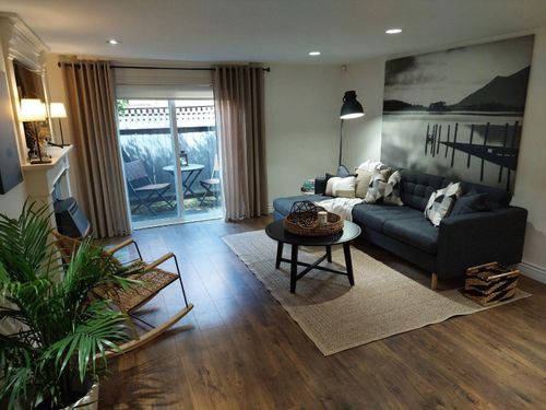 1425 Walnut St, Vancouver, BC, V6J3R2 | Card Image