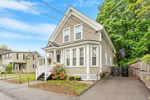 9 Elm St, Ayer, MA, 01432-1609 | Card Image