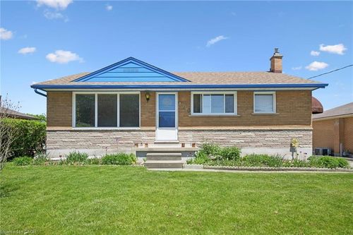 190 Vanier Drive, Kitchener, ON, N2C1J7 | Card Image