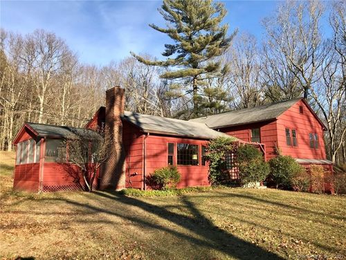 62 Sharon Goshen Tpke, West Cornwall, CT, 06796-1605 | Card Image