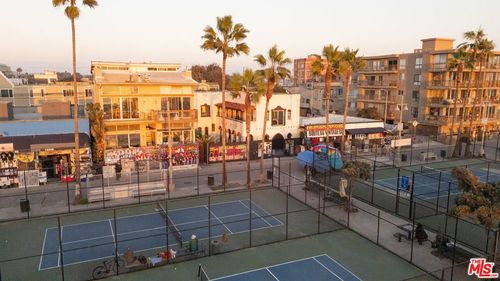 1915 Ocean Front Walk, Venice, CA, 90291-4117 | Card Image