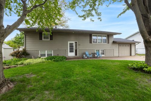 508 S 2nd Pl, Eldridge, IA, 52748-1615 | Card Image