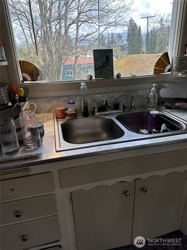 1205 E Maple St, House other with 1 bedrooms, 1 bathrooms and 1 parking in Bellingham WA | Image 6