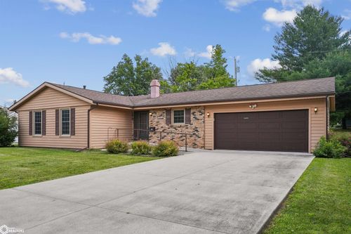 1509 4th St, Eldora, IA, 50627-2100 | Card Image