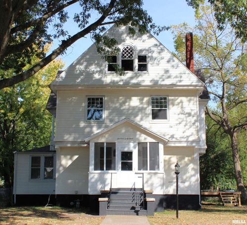 1443 E Knox St, Galesburg, IL, 61401-5357 | Card Image