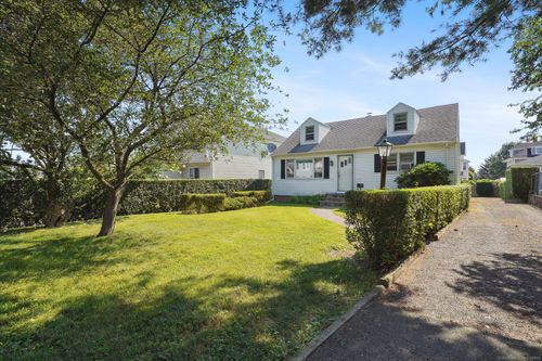 10 Summitt Ave, Norwalk, CT, 06854-2036 | Card Image