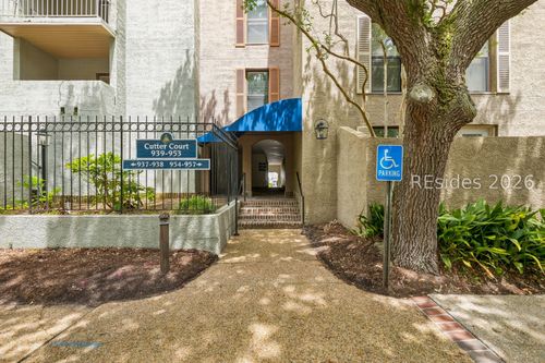 946-6 Lighthouse Lane, Hilton Head Island, SC, 29928 | Card Image