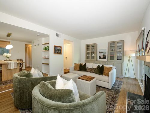 3738 Winding Creek Ln, Charlotte, NC, 28226-4844 | Card Image