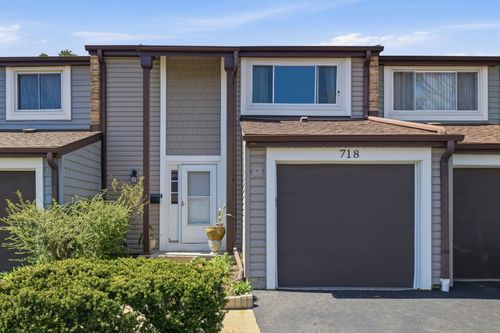 718 Clearwater Court, Wheeling, IL, 60090 | Card Image