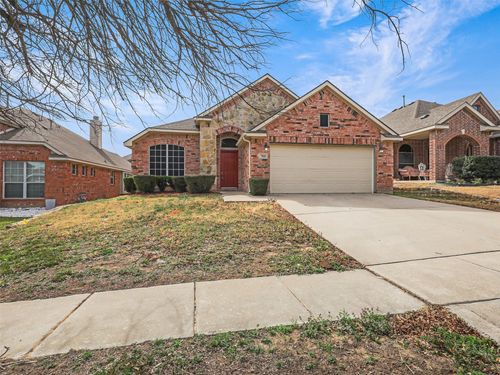 704 Darlington Trl, Fort Worth, TX, 76131-3544 | Card Image