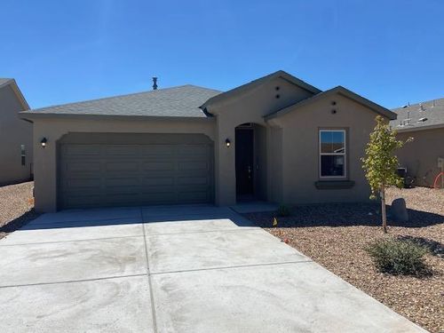 10 Margarita Cir, Los Lunas, NM, 87031-5918 | Card Image